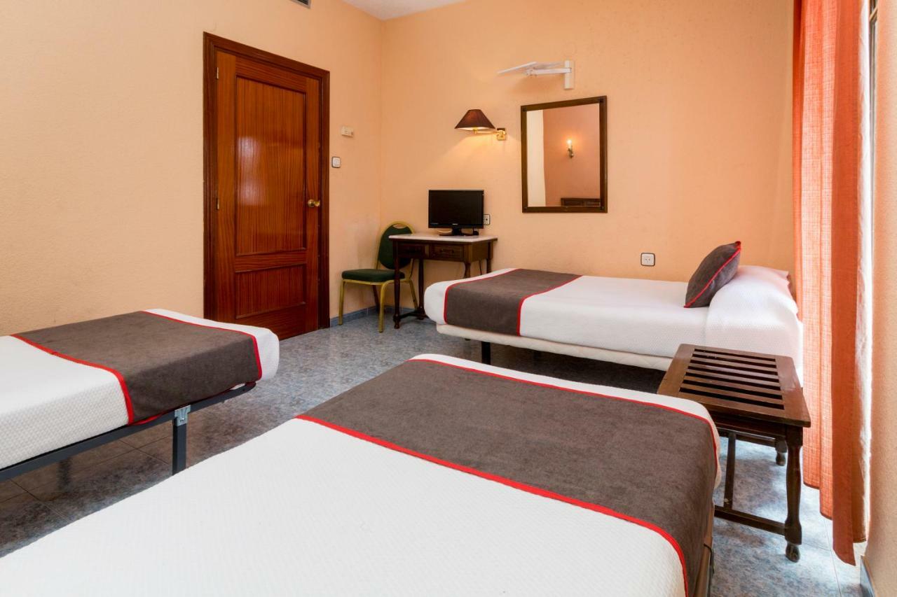 פלאסנסיה Oyo Hotel Los Alamos מראה חיצוני תמונה